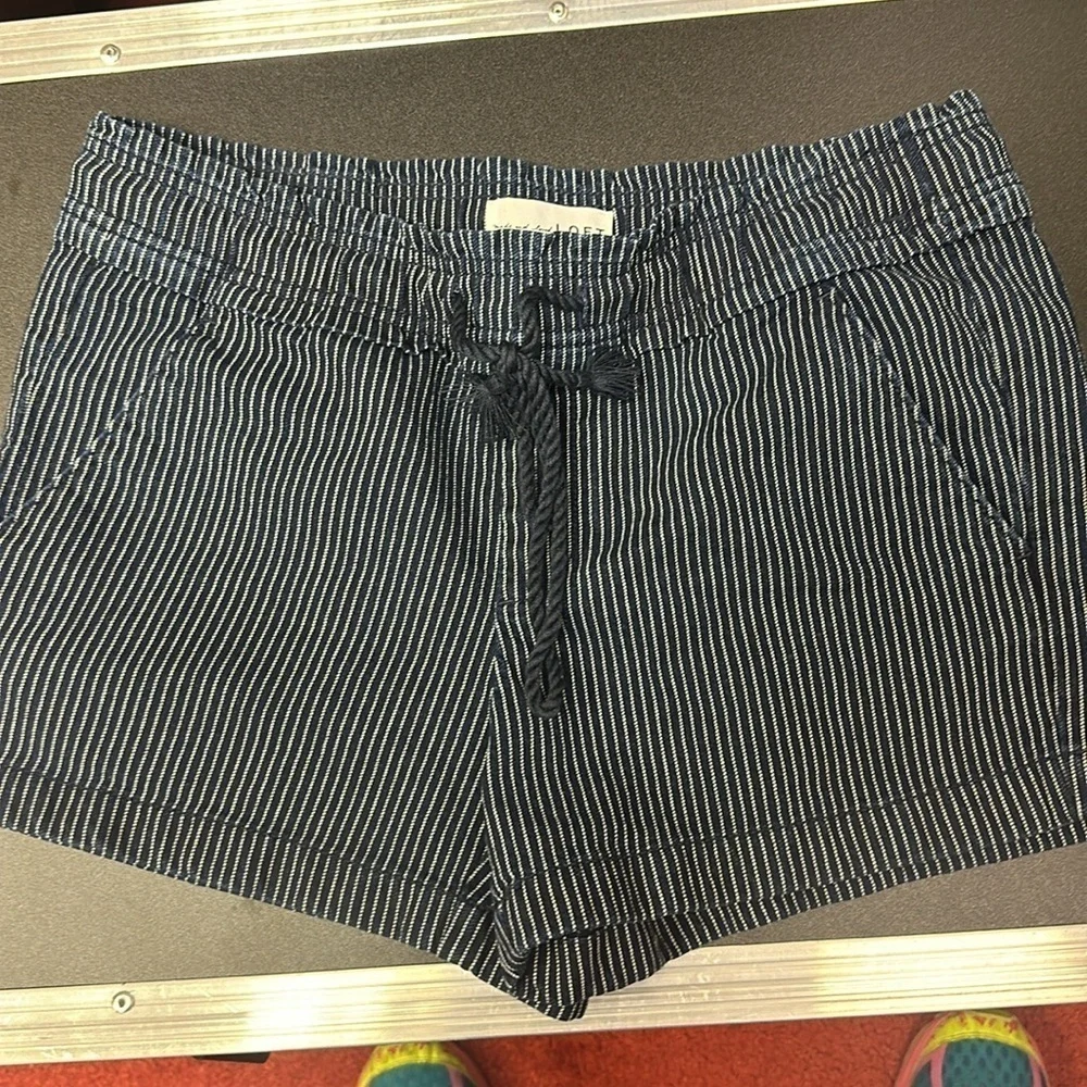 LOFT shorts size
